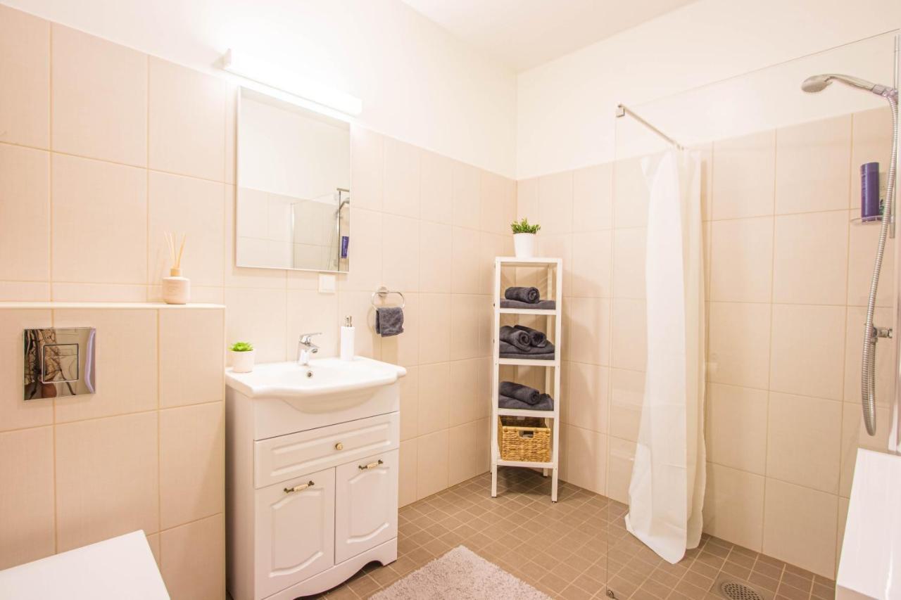 Lossi 32 Cozy Apartment Tartu Kültér fotó